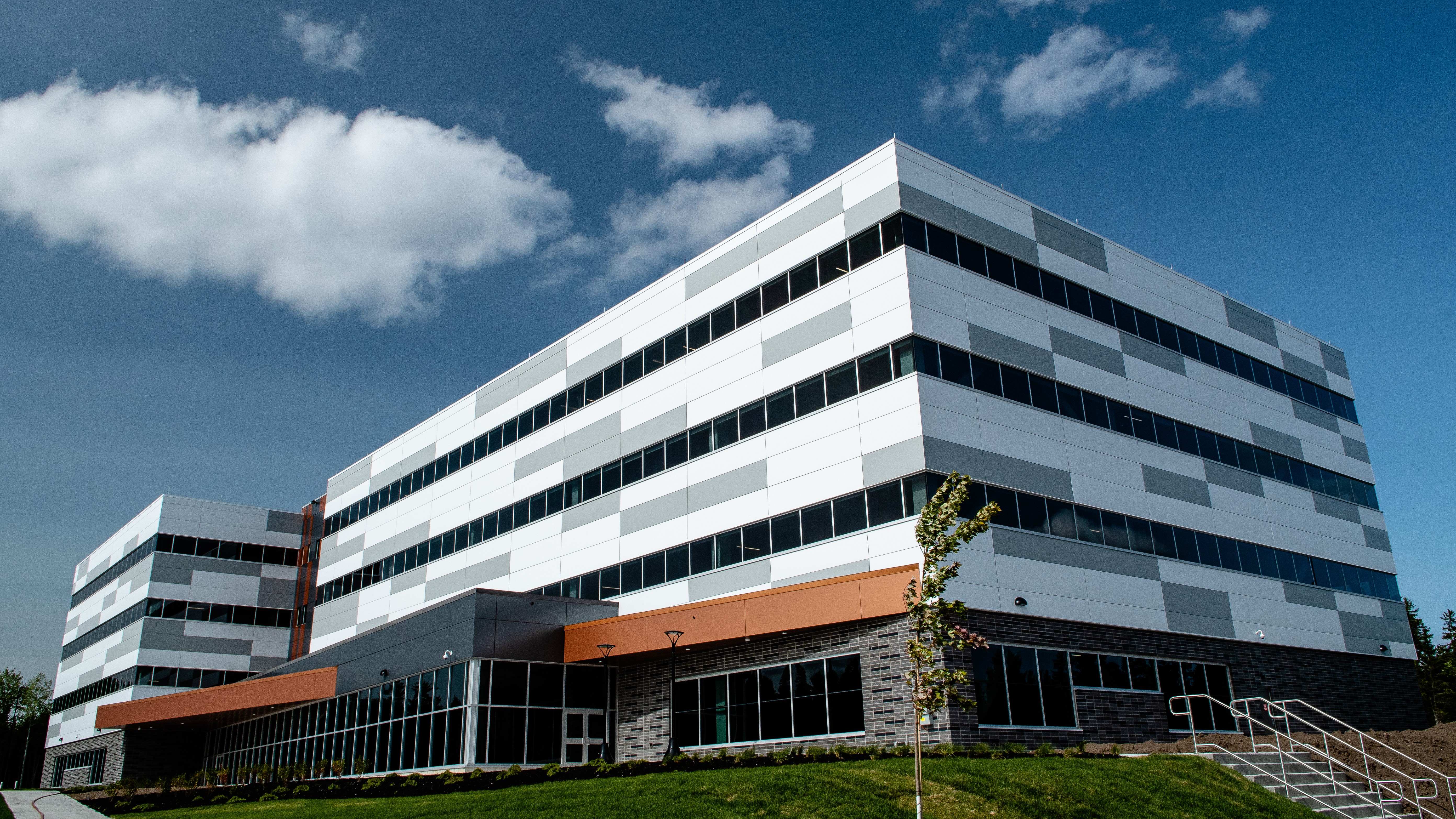 Exterior of CyberCentre Fredericton building